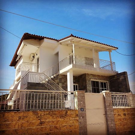 La Vita Apartments-Near Airport & Sea Artemida  Zewnętrze zdjęcie