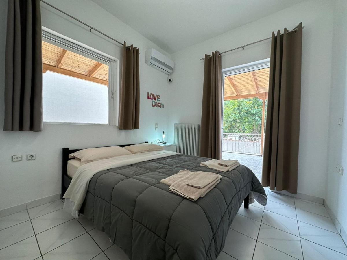 La Vita Apartments-Near Airport & Sea Artemida  Zewnętrze zdjęcie