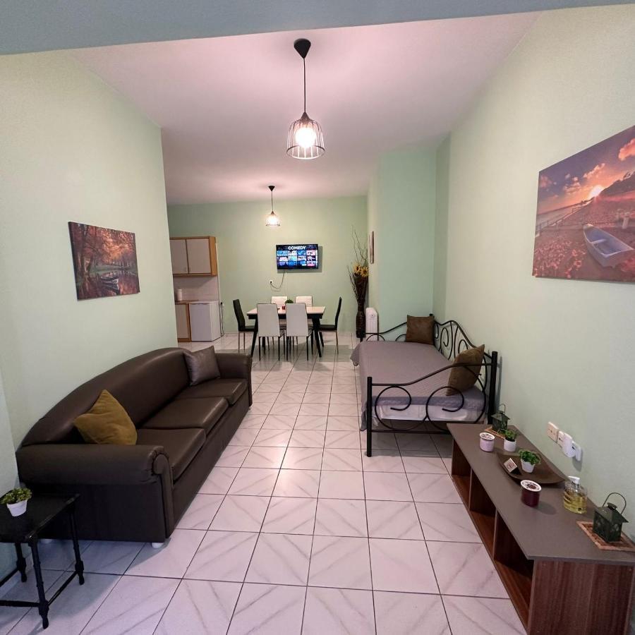 La Vita Apartments-Near Airport & Sea Artemida  Zewnętrze zdjęcie