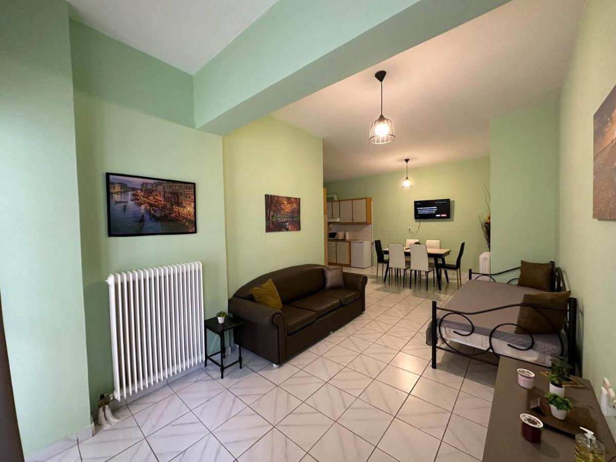 La Vita Apartments-Near Airport & Sea Artemida  Zewnętrze zdjęcie